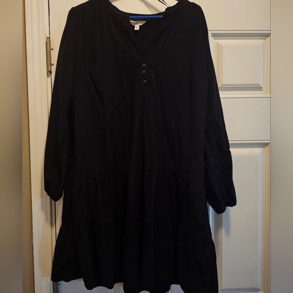 Elegant Black Button-Up Dress